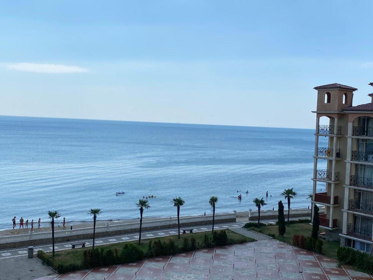 אלניטה Andalusia Apartments מראה חיצוני תמונה