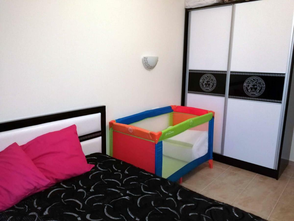 אלניטה Andalusia Apartments מראה חיצוני תמונה