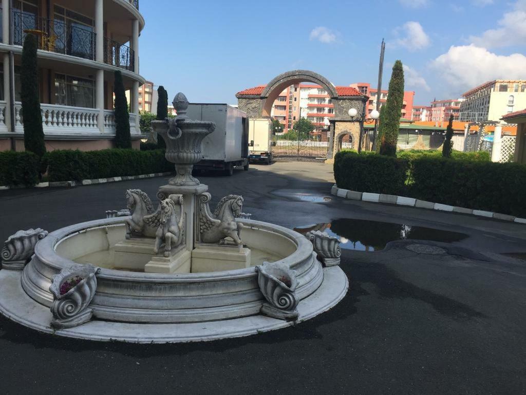 אלניטה Andalusia Apartments מראה חיצוני תמונה