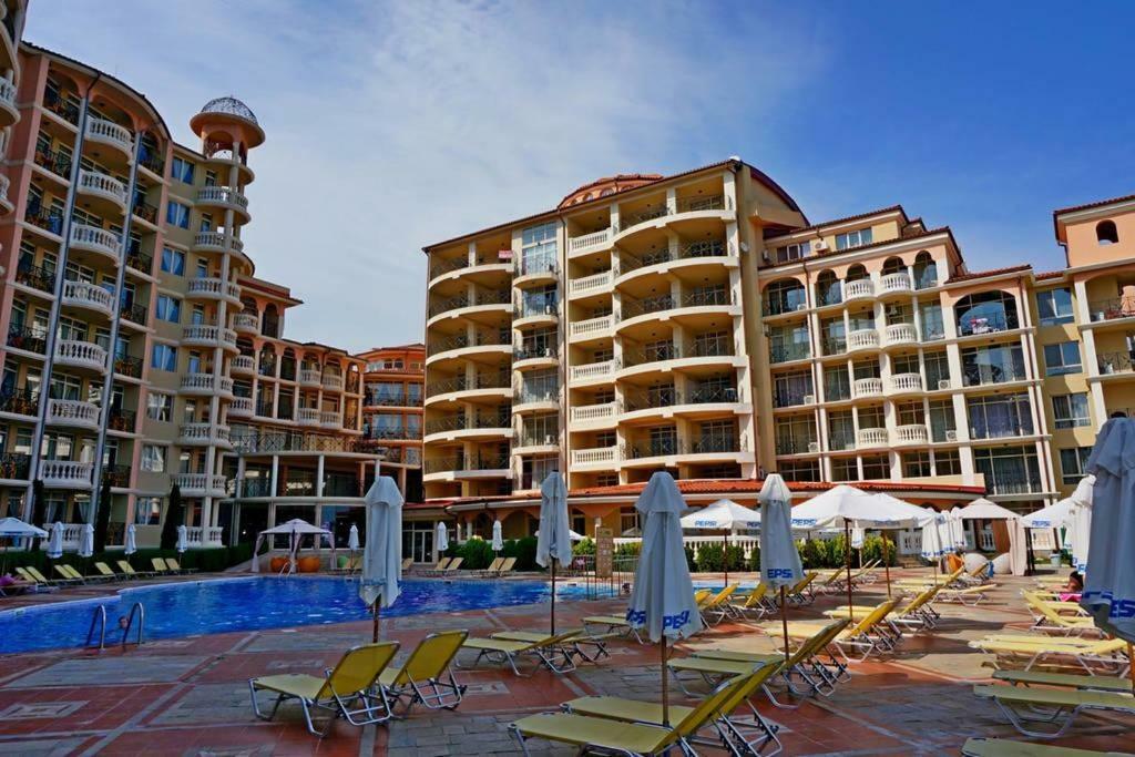 אלניטה Andalusia Apartments מראה חיצוני תמונה